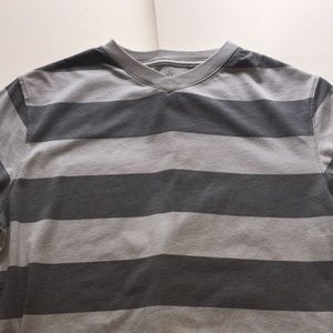 Cherokee gray striped v neck T-shirt boys